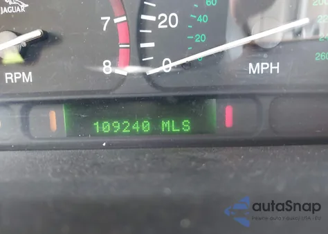 2002 Jaguar S-Type 4.0L V8 from USA, damaged, VIN SAJDA03P62GM42350